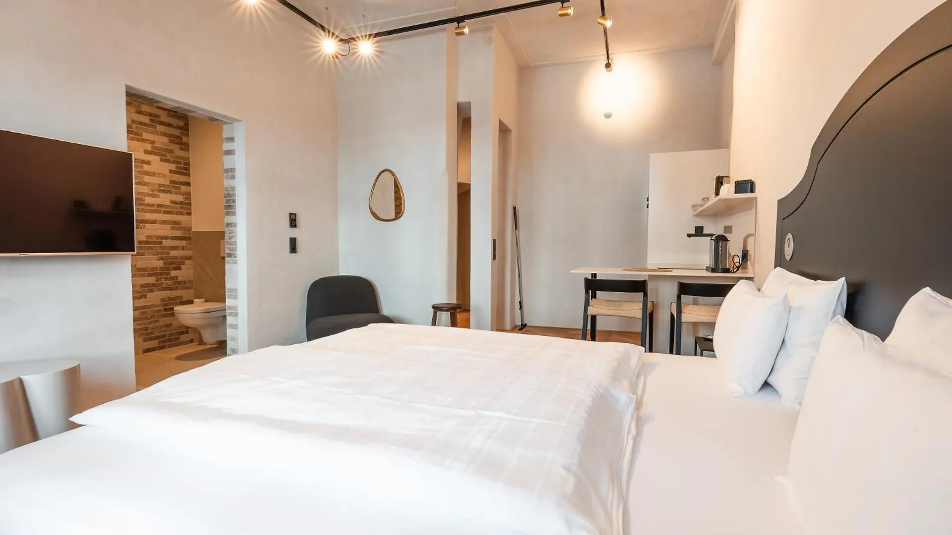 H5 Grauer Baer Studios & More Innsbruck Lägenhetshotell