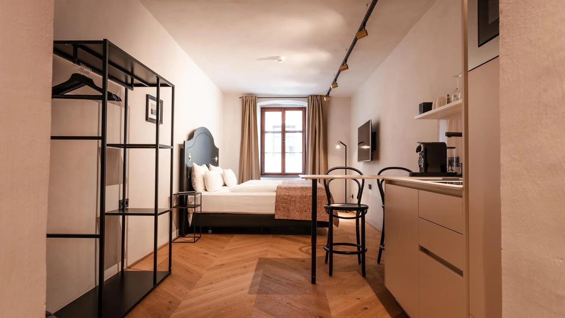 H5 Grauer Baer Studios & More Innsbruck