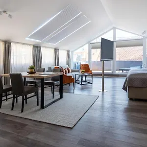 Kaiser Max Design , Innsbruck Austria