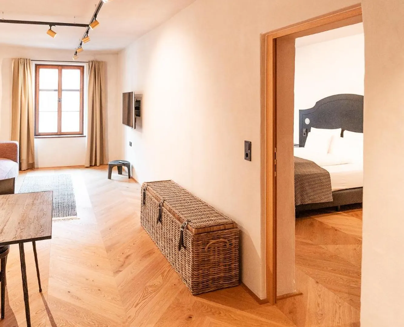 H5 Grauer Baer Studios & More Innsbruck Austria