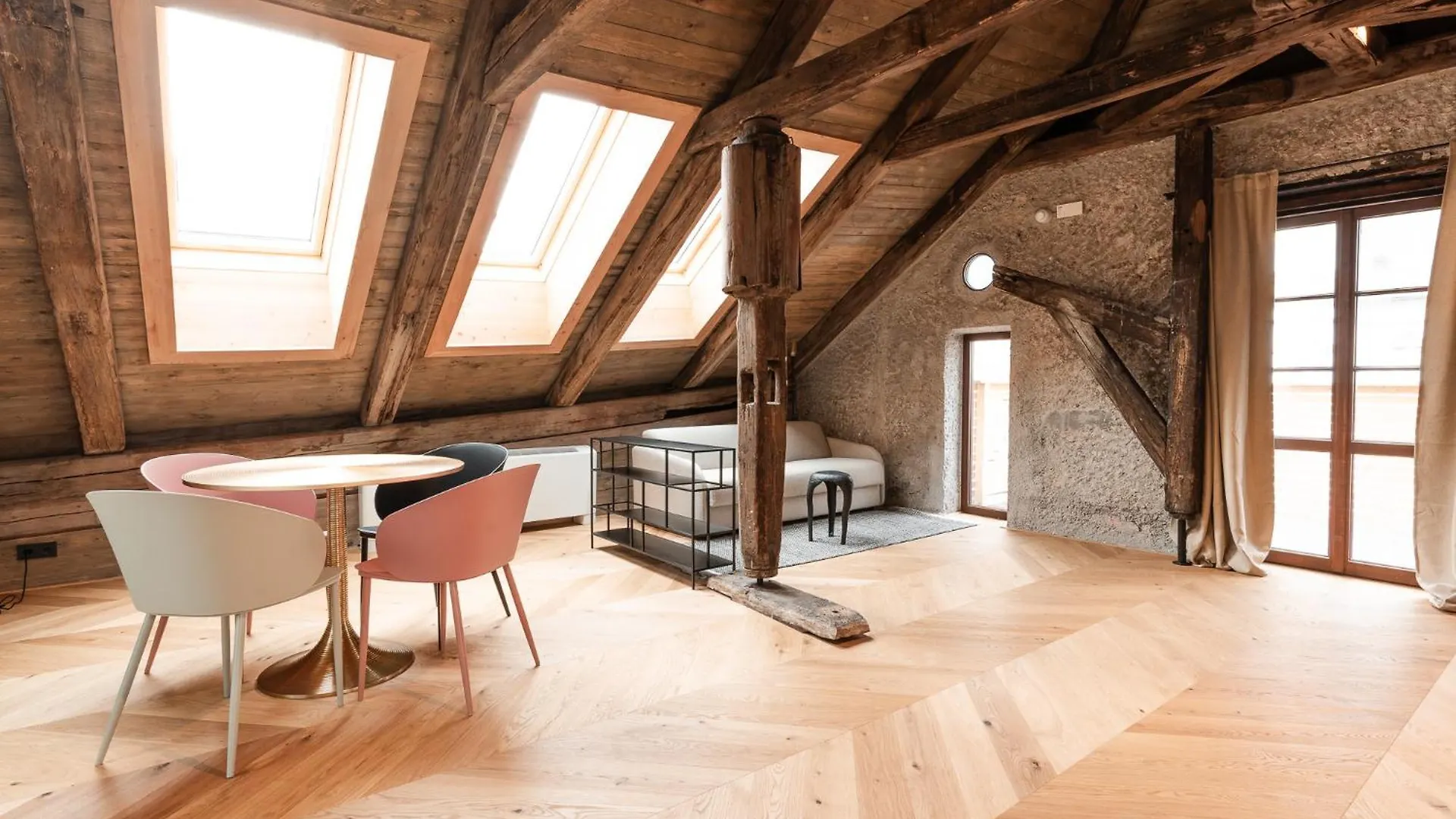 H5 Grauer Baer Studios & More Innsbruck Austria